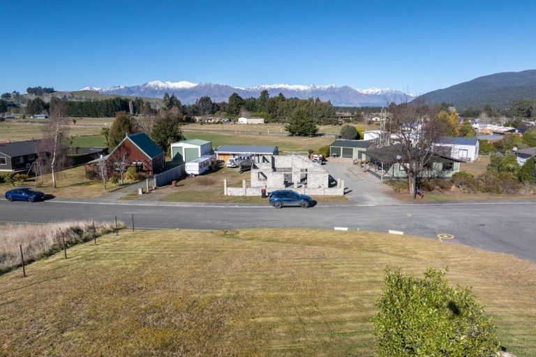 Photo of property in 19 Muriwai Drive, Manapouri, 9679