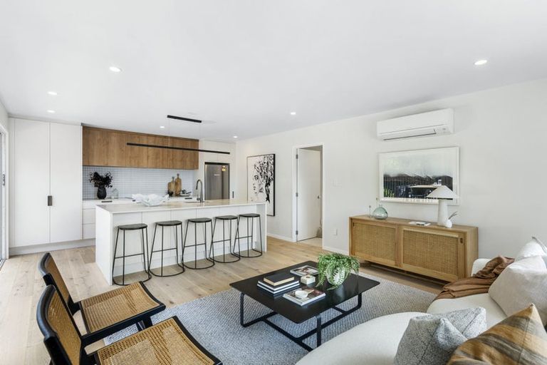 Photo of property in 1/14 Surville Place, Mairangi Bay, Auckland, 0630