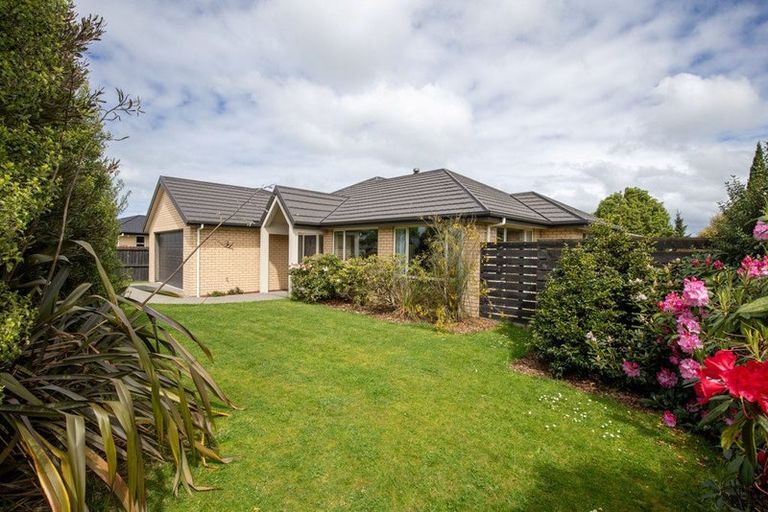 Photo of property in 21 Campion Place, Rolleston, 7614