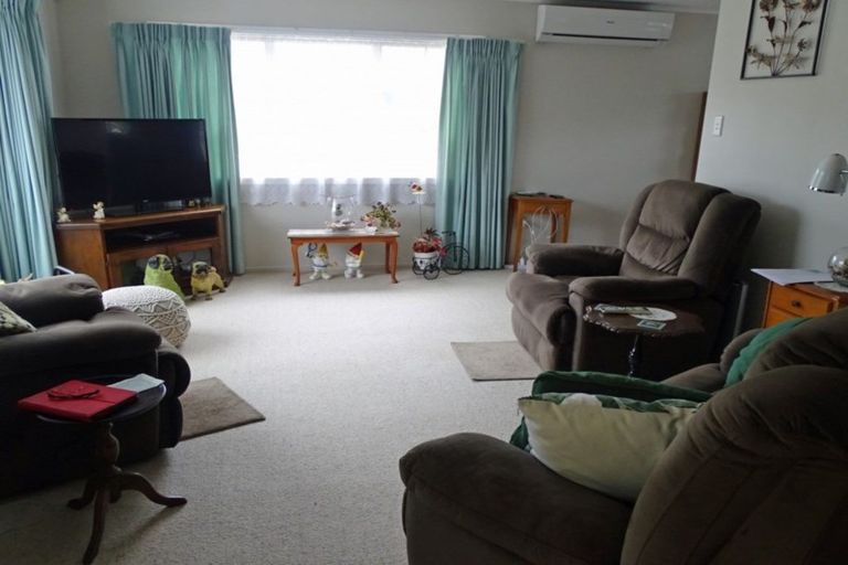 Photo of property in 10 Thames Road, Paeroa, 3600