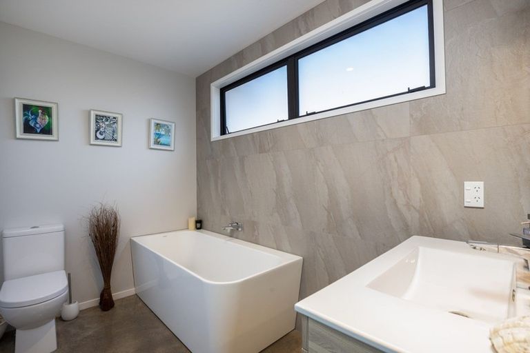 Photo of property in 25 Nadine Stanton Drive, Bell Block, New Plymouth, 4312