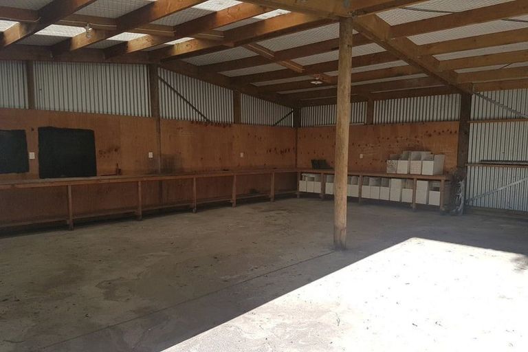 Photo of property in 1350 Lake Brunner Road, Inchbonnie, Kumara, 7875