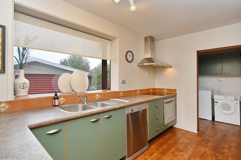 Photo of property in 11a Sullivan Avenue, Woolston, Christchurch, 8023