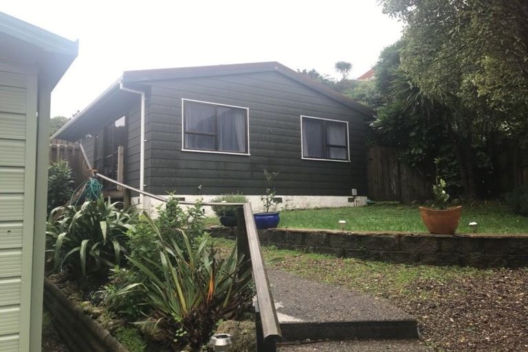 Photo of property in 12 Caldwell Street, Karori, Wellington, 6012