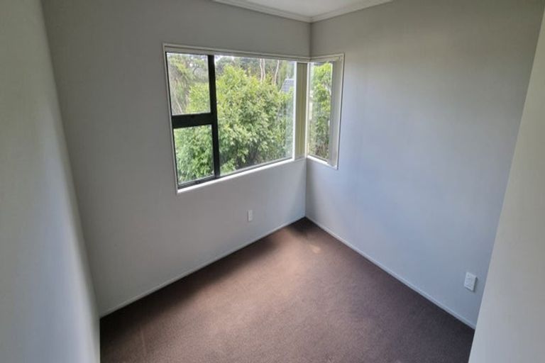 Photo of property in 99 Pemberton Avenue, Bayview, Auckland, 0629