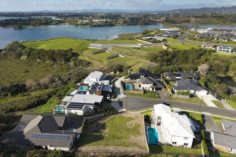 Photo of property in 47 Lakeside Terrace, Omokoroa, 3114