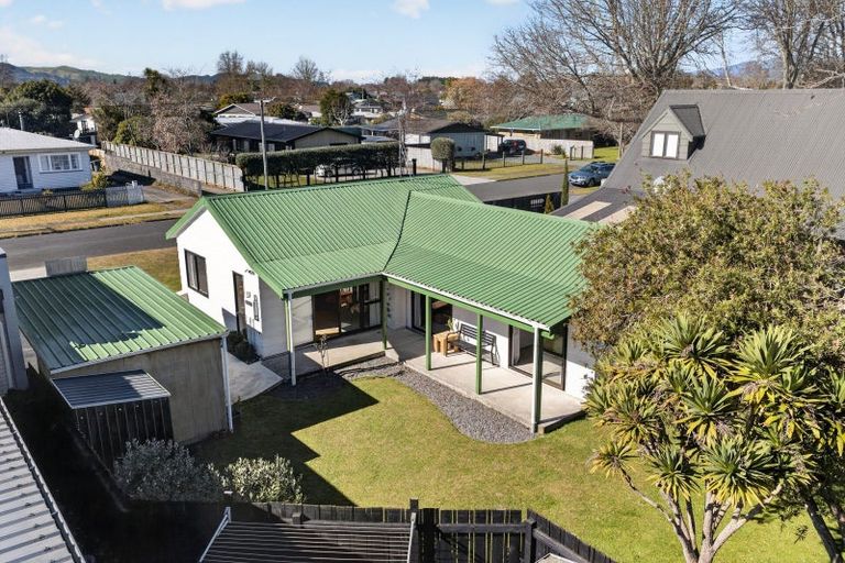 Photo of property in 52a Richmond Street, Cambridge, 3434