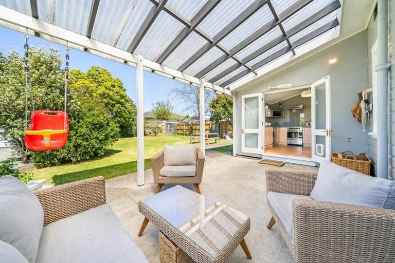 Photo of property in 14 Granville Street, Silverstream, Upper Hutt, 5019