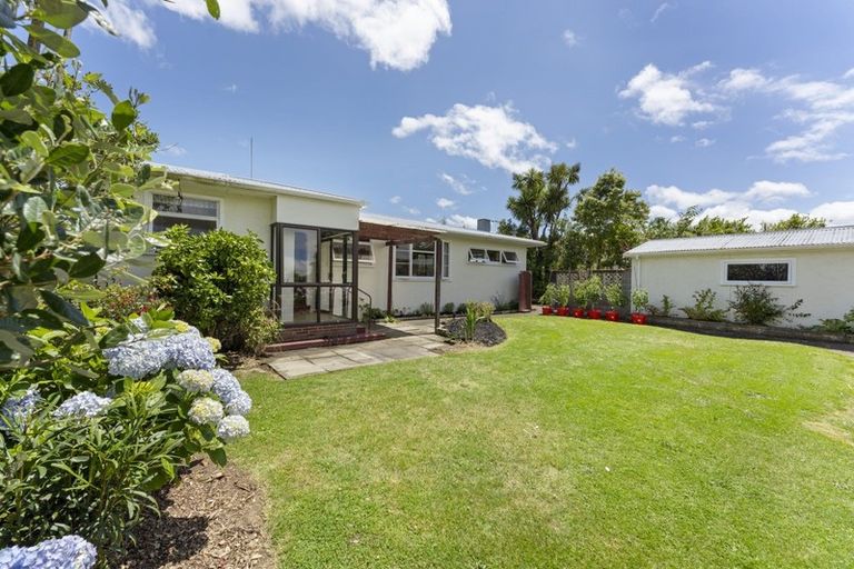 Photo of property in 18 Wincanton Place, Awapuni, Palmerston North, 4412