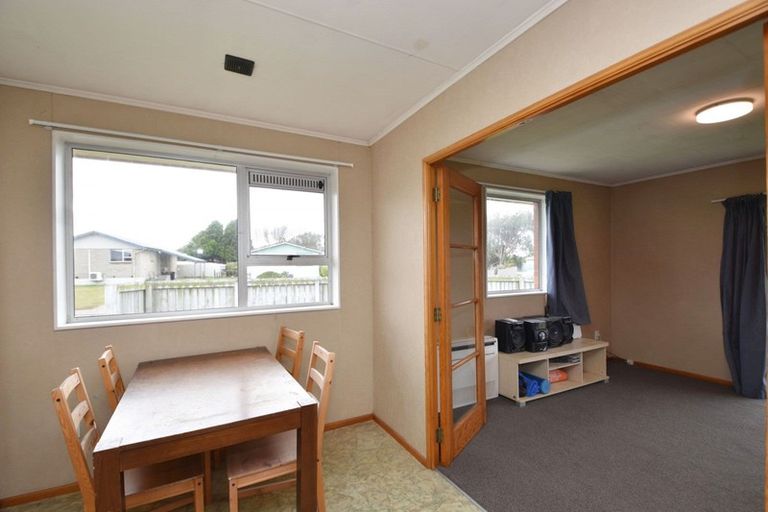 Photo of property in 52 Dunbeath Crescent, Kew, Invercargill, 9812