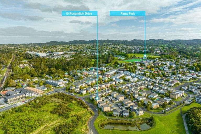 Photo of property in 10 Rosandich Drive, Sunnyvale, Auckland, 0612