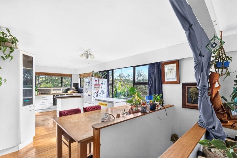Photo of property in 1242 East Coast Road, Redvale, Albany, 0794