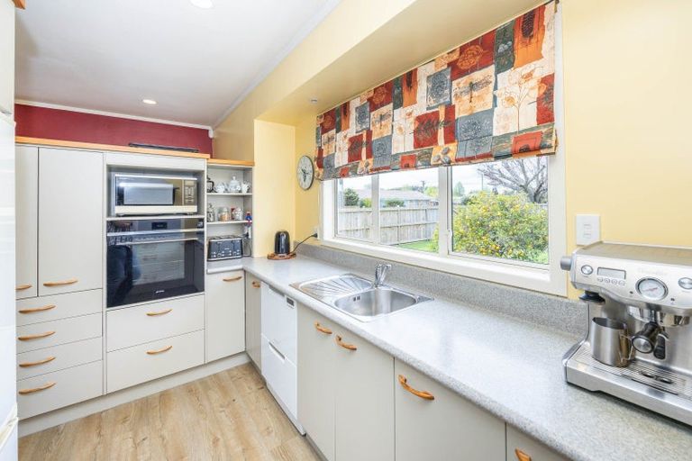 Photo of property in 20 Oxford Street, Fairfield, Hamilton, 3214