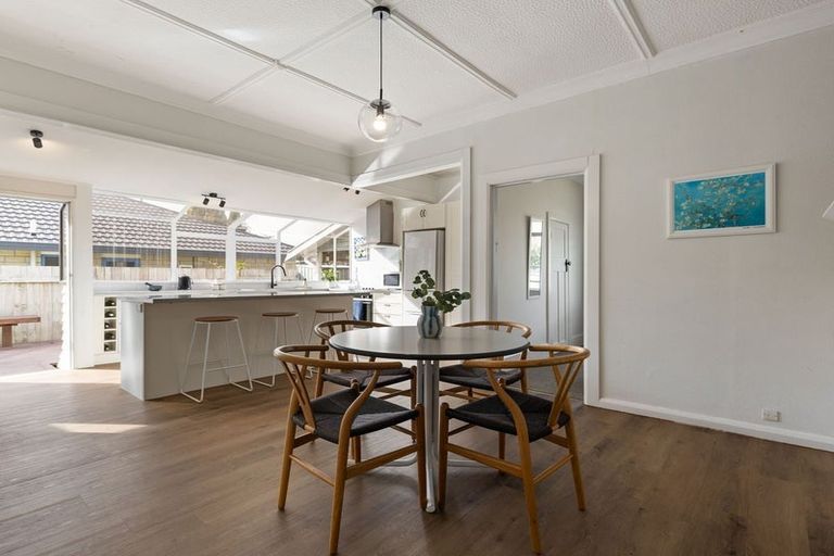 Photo of property in 41 Roy Street, Palmerston North, 4410