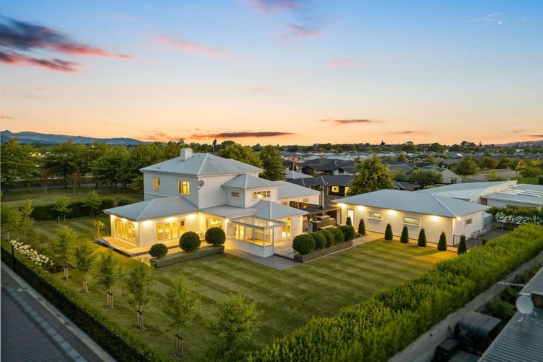 Photo of property in 27 Cairnbrae Drive, Prebbleton, 7604