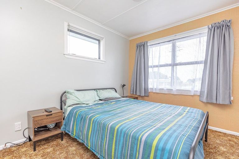 Photo of property in 74 Matai Street, Castlecliff, Whanganui, 4501