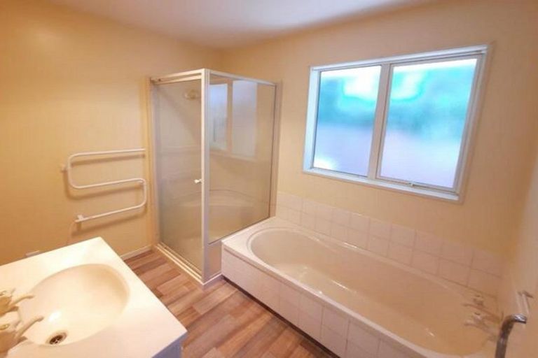 Photo of property in 2/119 Marlow Road, Aranui, Christchurch, 8061