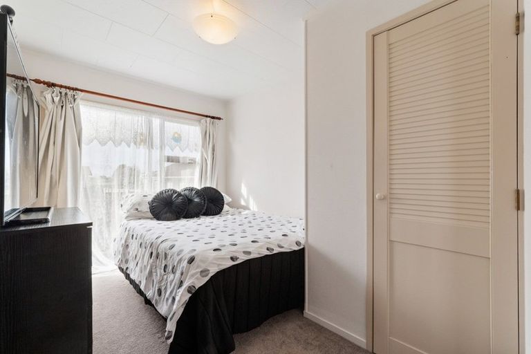 Photo of property in 20 Anglers Way, Wattle Downs, Auckland, 2102