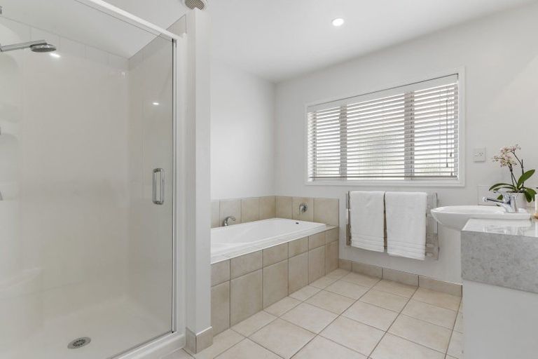 Photo of property in 16 Omana Heights Drive, Maraetai, Auckland, 2018