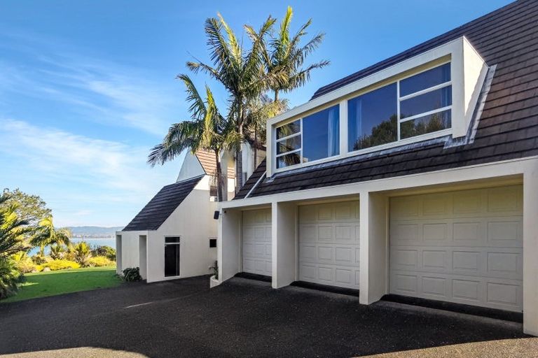 Photo of property in 99 Onetaunga Road, Chatswood, Auckland, 0626
