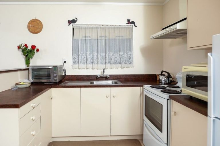 Photo of property in 37a Hukanui Road, Fairfield, Hamilton, 3214