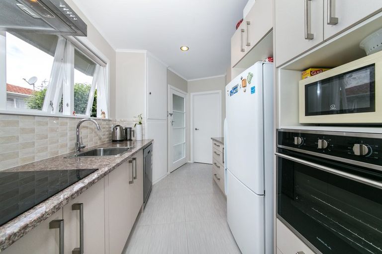 Photo of property in 13 Wycherley Drive, Bucklands Beach, Auckland, 2014