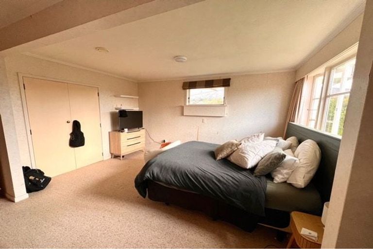 Photo of property in 10 Grey Street, Martinborough, 5711