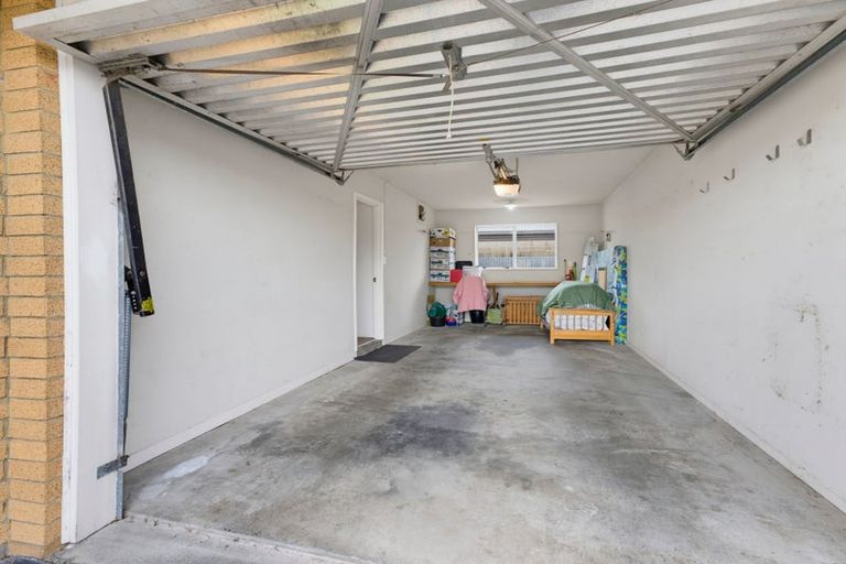 Photo of property in 2/2 Bentley Street, Russley, Christchurch, 8042