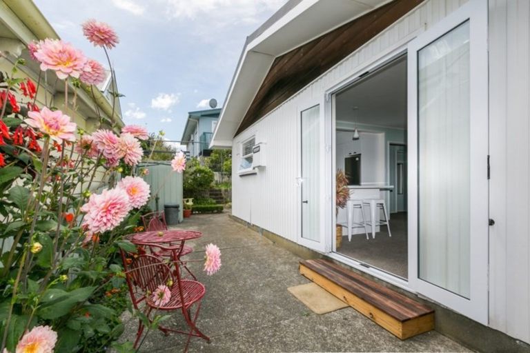 Photo of property in 1/26 Clyde Road, Bluff Hill, Napier, 4110