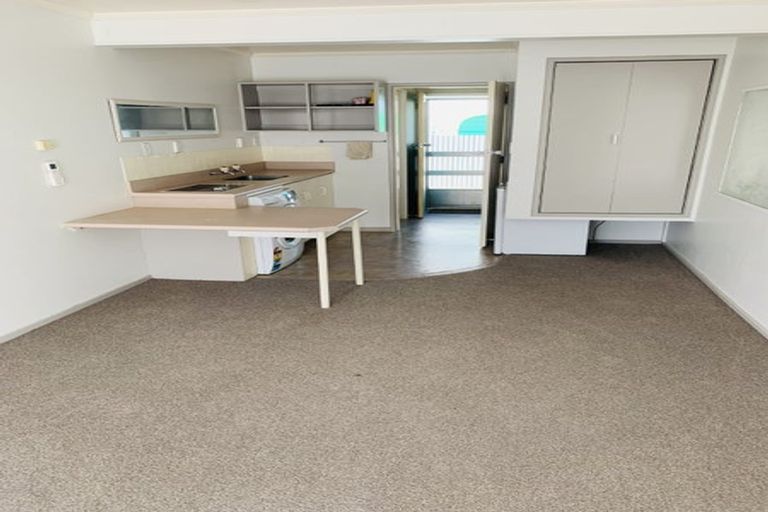 Photo of property in 2/376 Kennedy Road, Pirimai, Napier, 4112