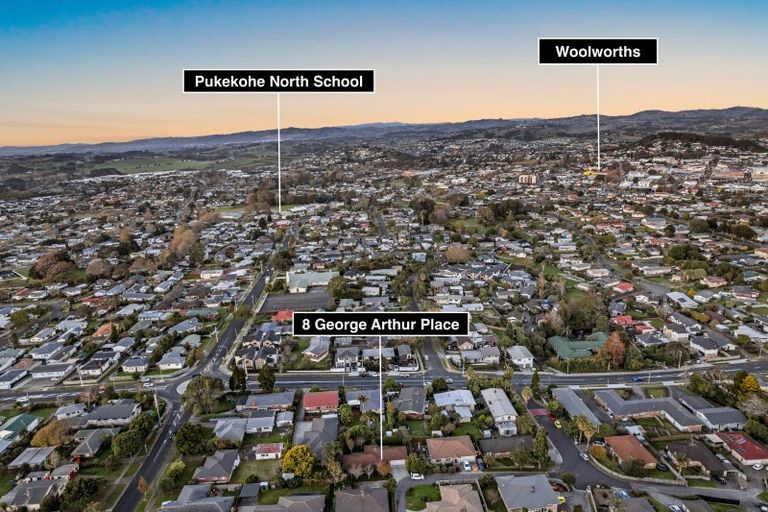Photo of property in 8 George Arthur Place, Pukekohe, 2120