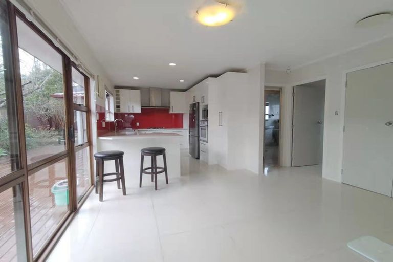 Photo of property in 69 Stanniland Street, Sunnyhills, Auckland, 2010