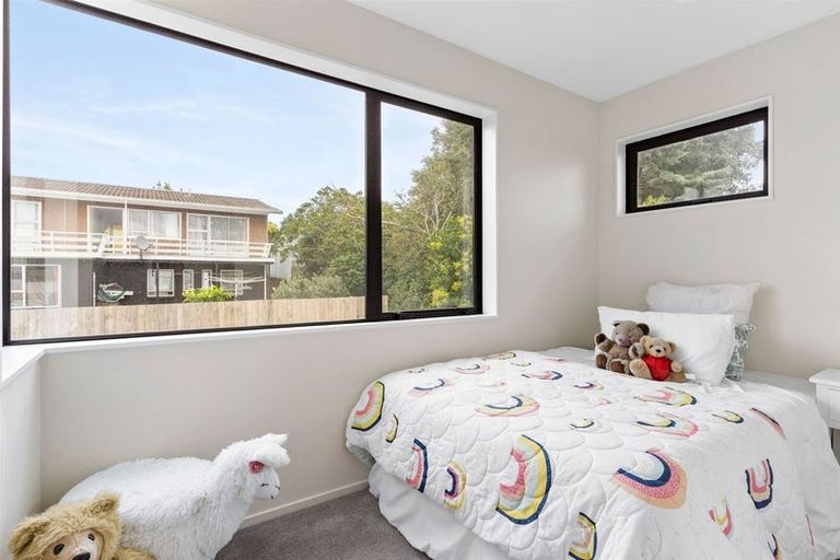 Photo of property in 15 Impatiens Lane, Massey, Auckland, 0614