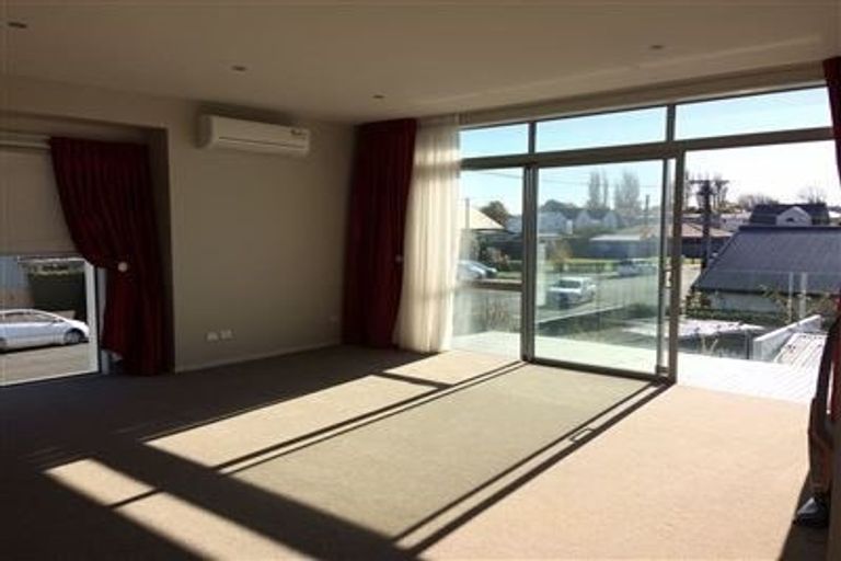 Photo of property in 26 Springfield Road, Saint Albans, Christchurch, 8014