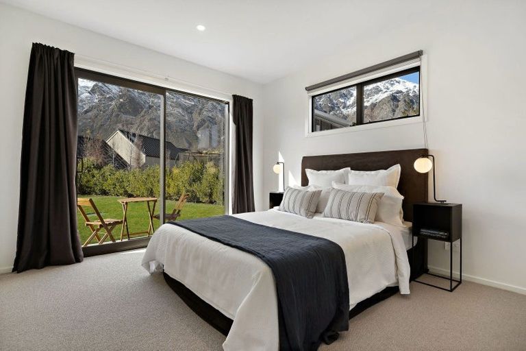 Photo of property in 4 Polperro Court, Jacks Point, Queenstown, 9371