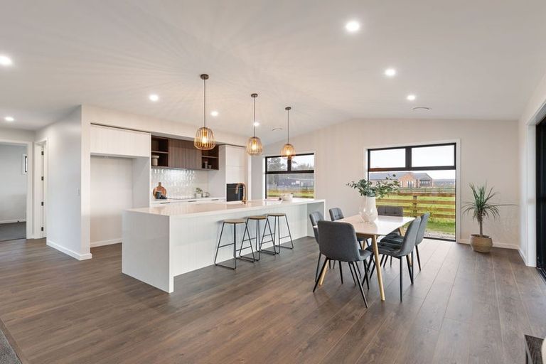 Photo of property in 32a Aranui Road, Kairanga, 4475