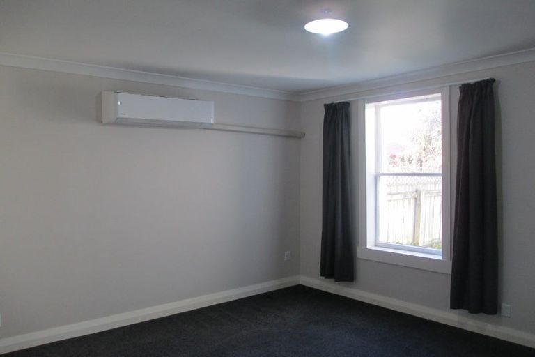 Photo of property in 18 Cashel Street, South Dunedin, Dunedin, 9012
