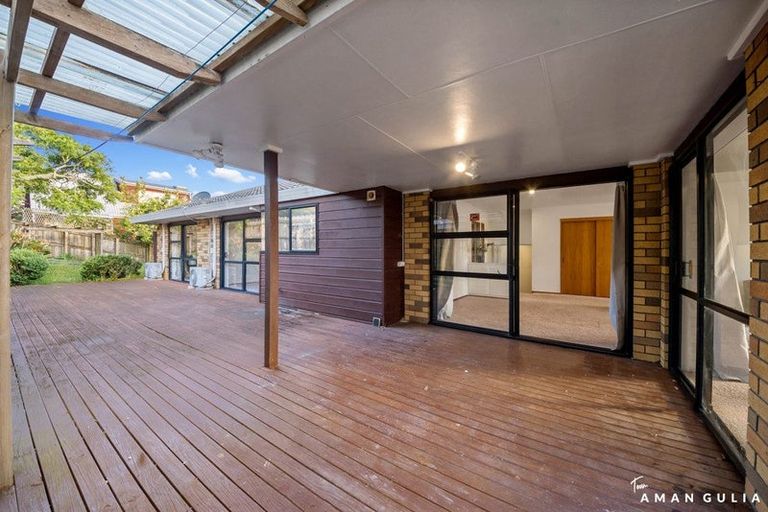 Photo of property in 40 Pigeon Mountain Road, Half Moon Bay, Auckland, 2012