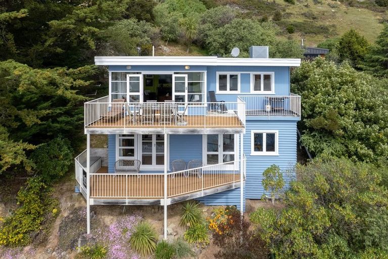 Photo of property in 38 Bayview Road, Charteris Bay, Governors Bay, 8971