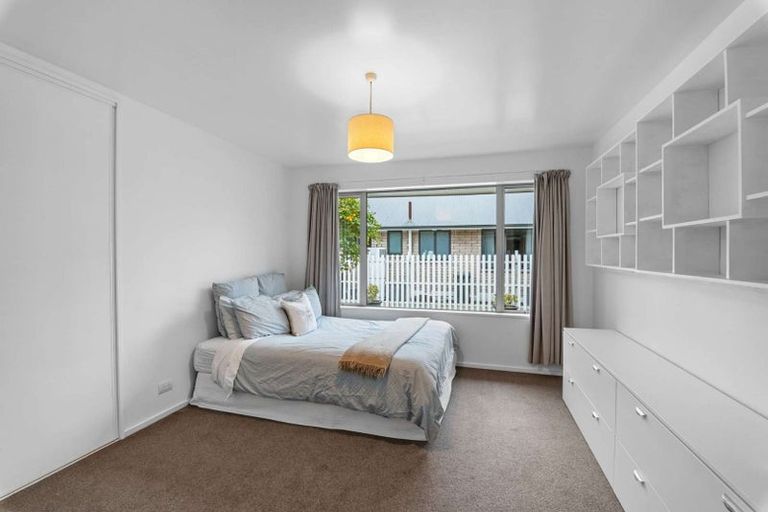 Photo of property in 14 Hudson Street, Bryndwr, Christchurch, 8053