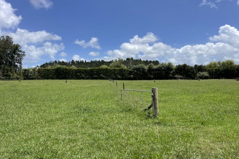 Photo of property in 40 Brookvale Lane, Taupaki, Henderson, 0782