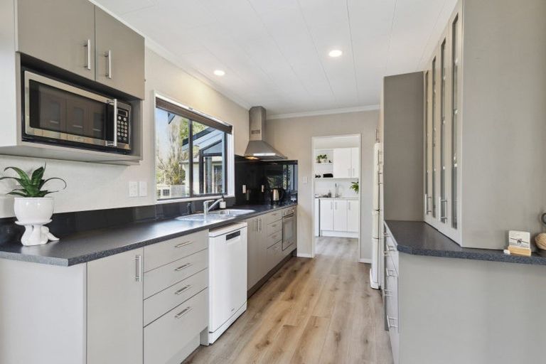 Photo of property in 9 Erin Street, Hawera, 4610