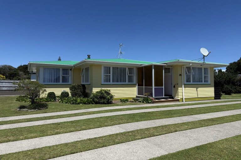 Photo of property in 61 Browne Street, Waitara, 4320