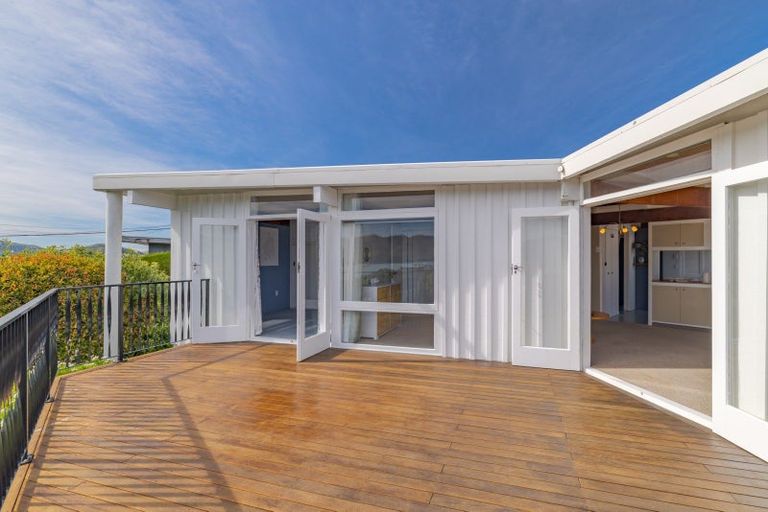 Photo of property in 36 Ranui Crescent, Diamond Harbour, Lyttelton, 8971