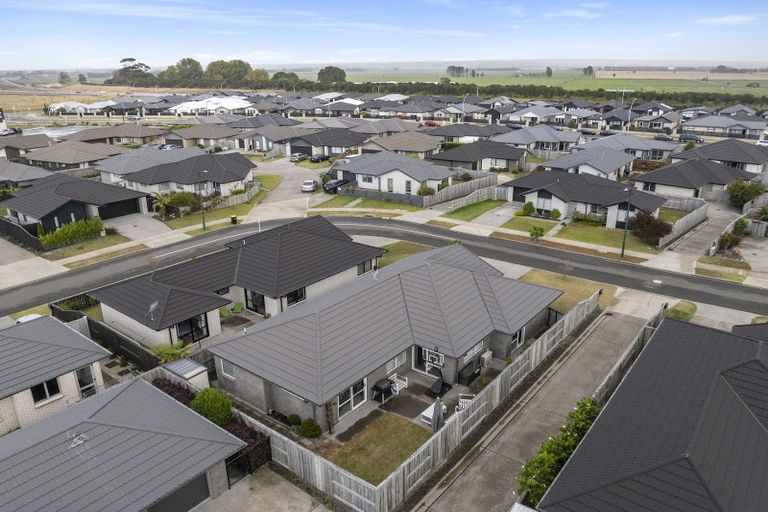 Photo of property in 8 Kanapa Close, Papamoa, 3118