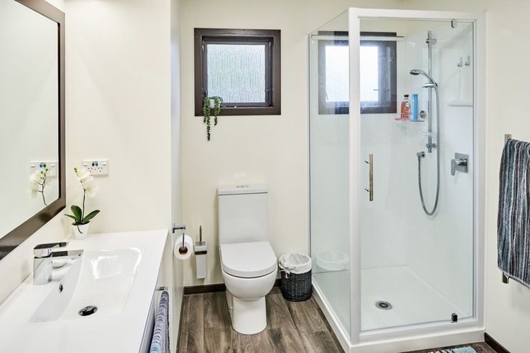 Photo of property in 4 Mizzen Place, Whitby, Porirua, 5024