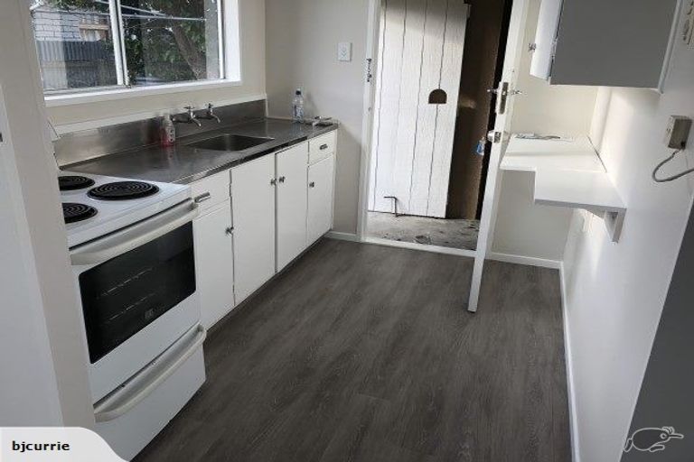 Photo of property in 12-14 Hinau Place, Cloverlea, Palmerston North, 4412