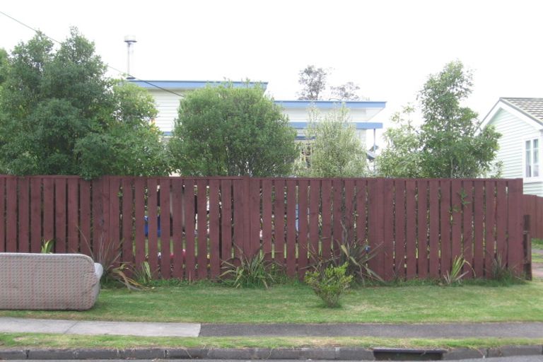 Photo of property in 29 Kamara Road, Glen Eden, Auckland, 0602