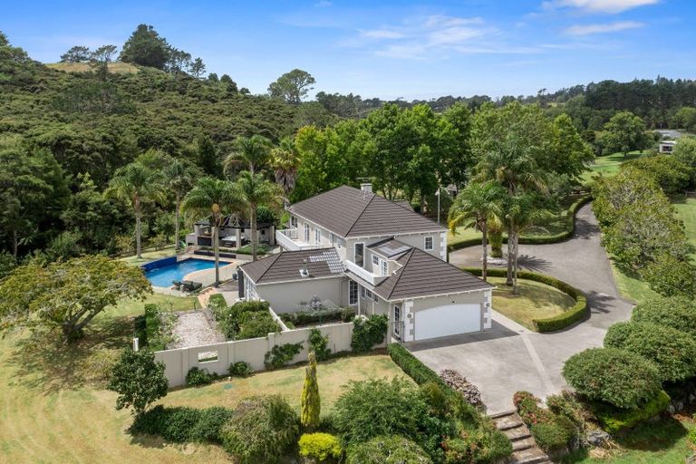 Photo of property in 45 Hardens Lane, Paremoremo, Auckland, 0632