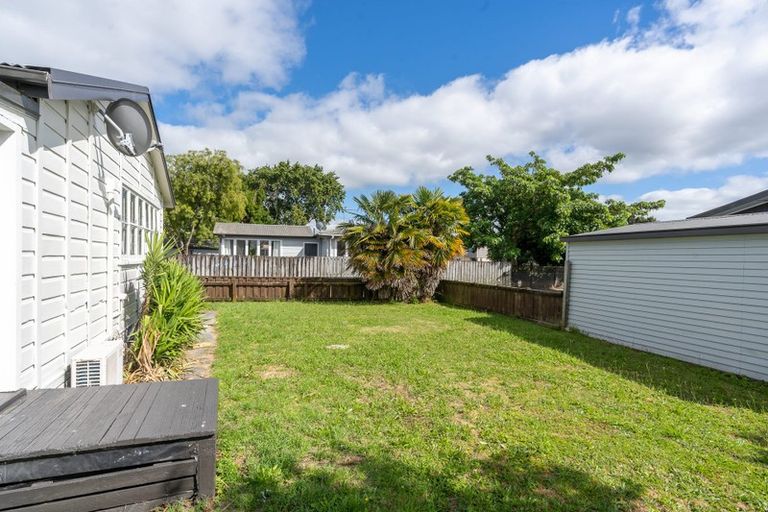 Photo of property in 143b Avalon Drive, Nawton, Hamilton, 3200